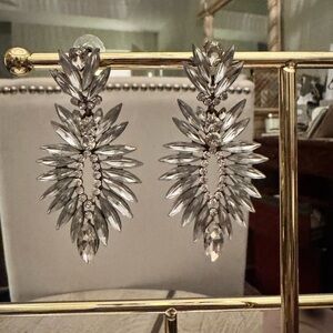 Glamorous Leaf Crystal Earrings